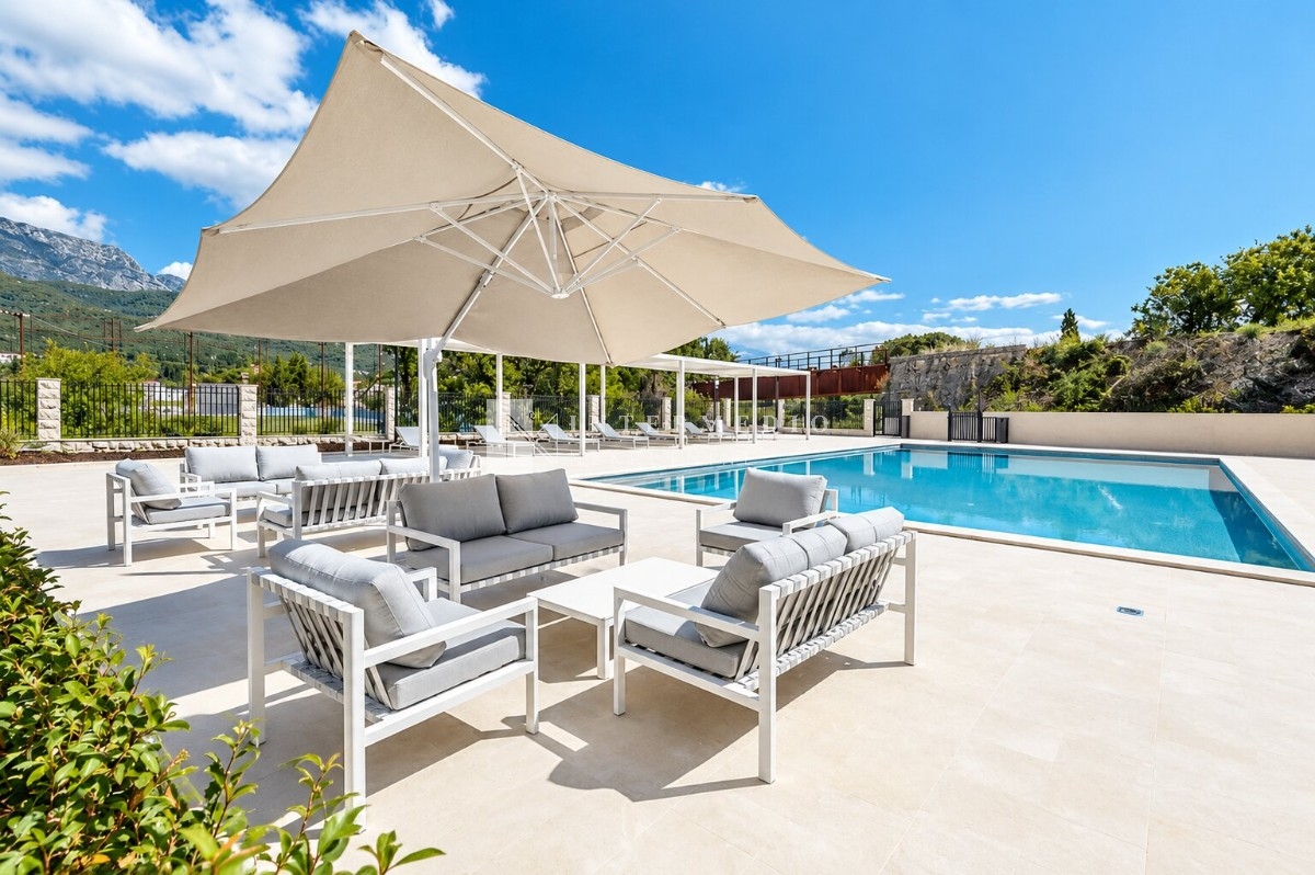 Stanovi na prodaju u novom stambenom kompleksu – Igalo, Herceg Novi